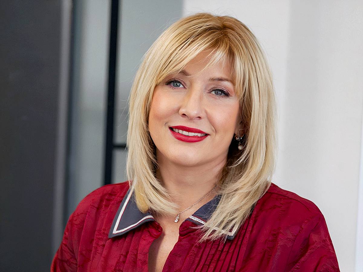 Medium length hairstyles for women with thin hair ideas